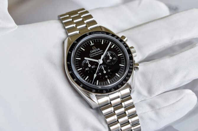 image of Omega Speedmaster Professional Moonwatch